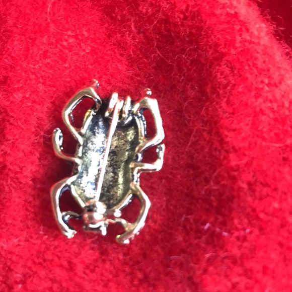 NWT Green metallic enamel scarab brooch/pin in goldtone, for scarf, hat, coat OS - Picture 8 of 12